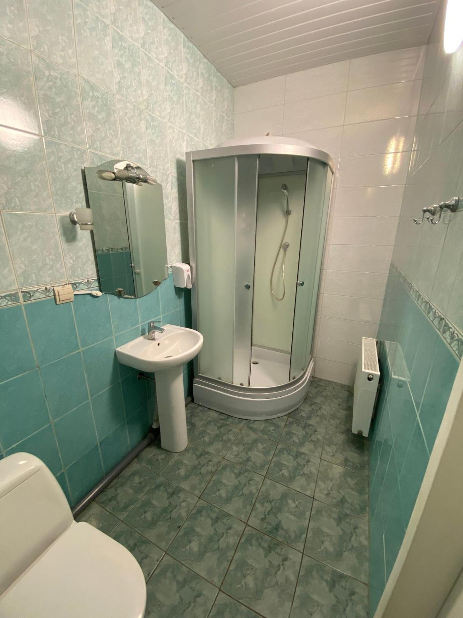 Орхідея Hotel Romny Eksteriør billede
